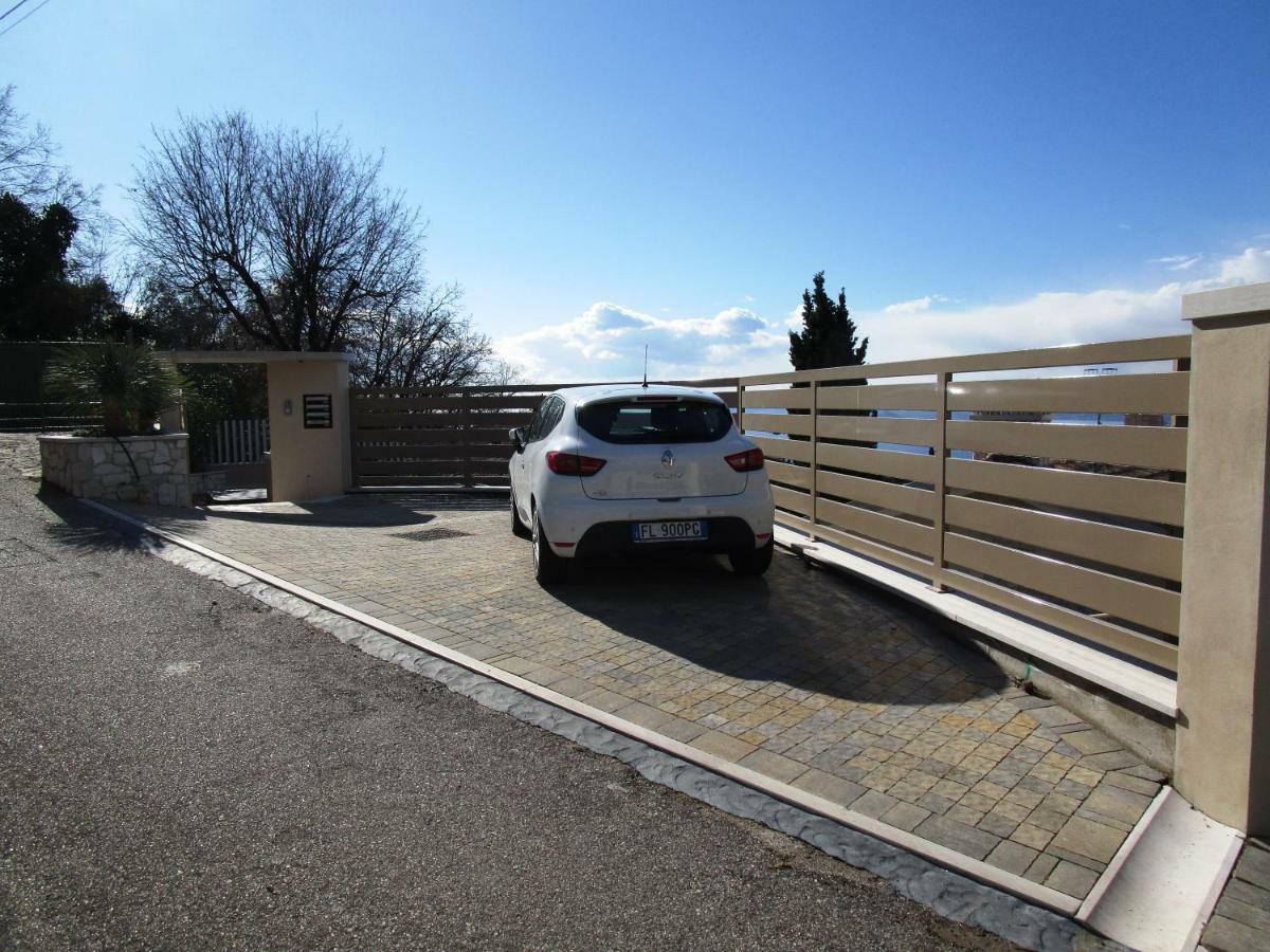 Villa Kiara Torri del Benaco Kültér fotó